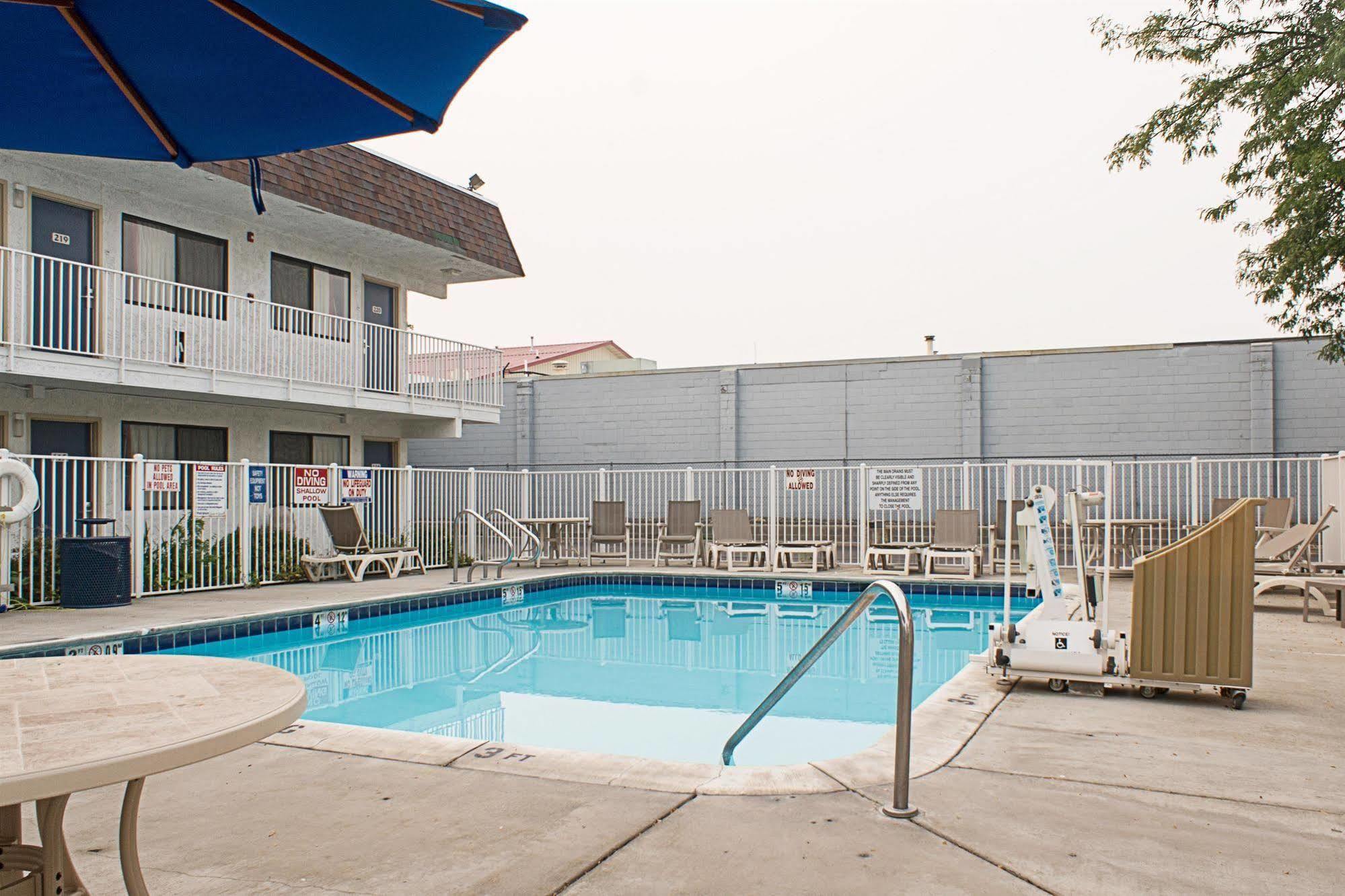 Motel 6-Kalispell, Mt ภายนอก รูปภาพ